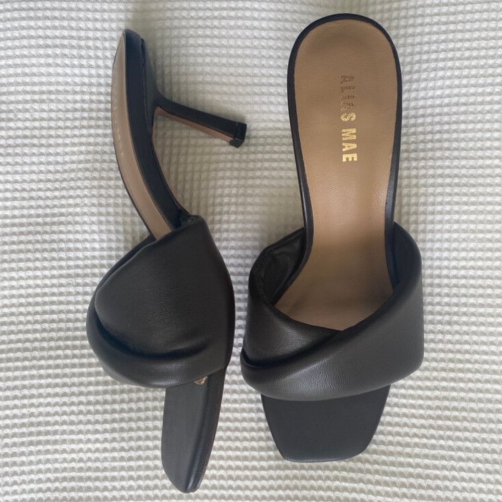 Alias Mae - Puffy Sandals